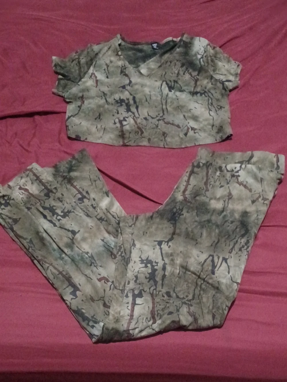SHEIN Green Camo Two-Piece Crop Top & Wide Leg Pants Set - Size 1X